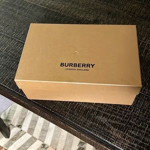 Brand New Burberry Slides ( Never Worn)